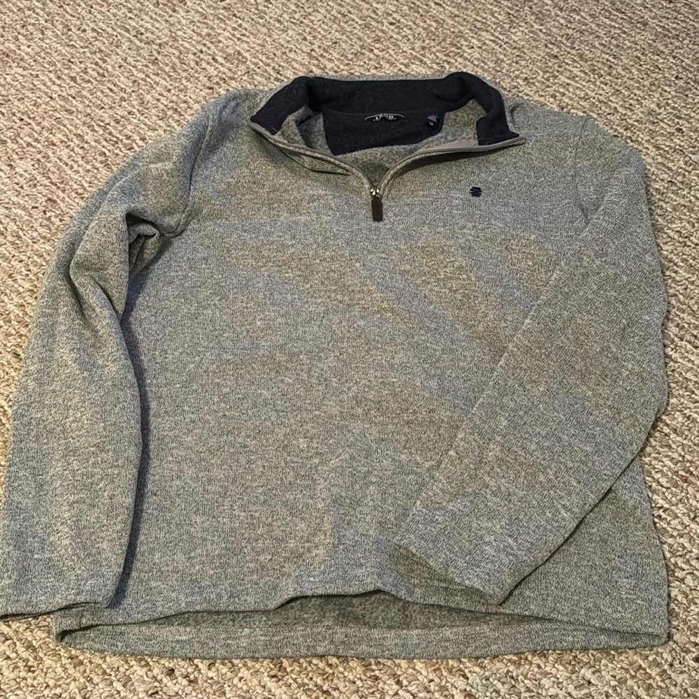 Men’s Izod pullover